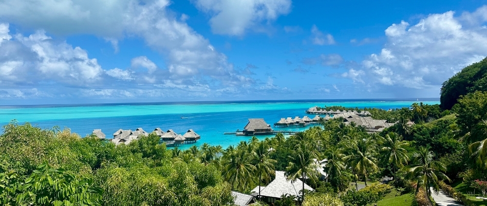 How to Choose the Best Overwater Bungalow in Bora Bora - The Keys to ...